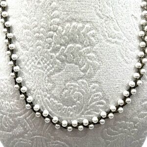 Choker Silver tone and pearl Necklace. Braided chain with Double pearl Necklace